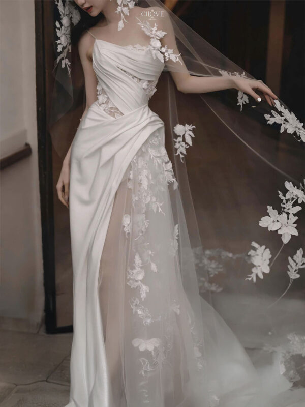 Váy cưới nhẹ nhàng, nhưng vẫn lộng lẫy và có gu