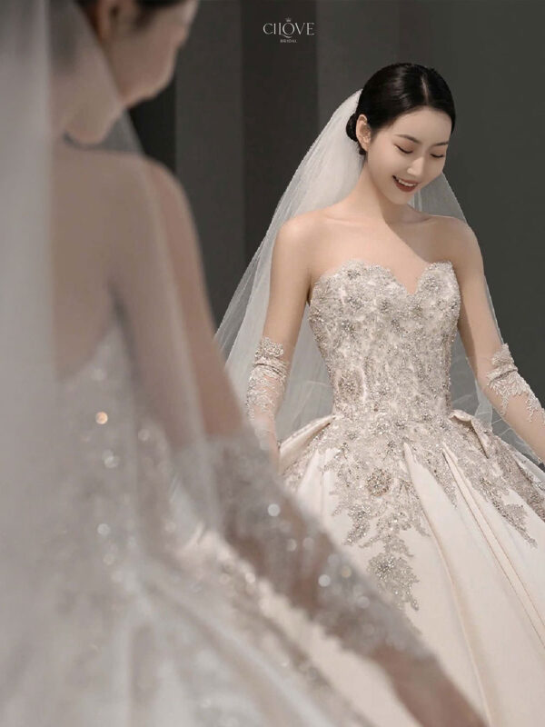 Váy cưới sân khấu satin cao cấp