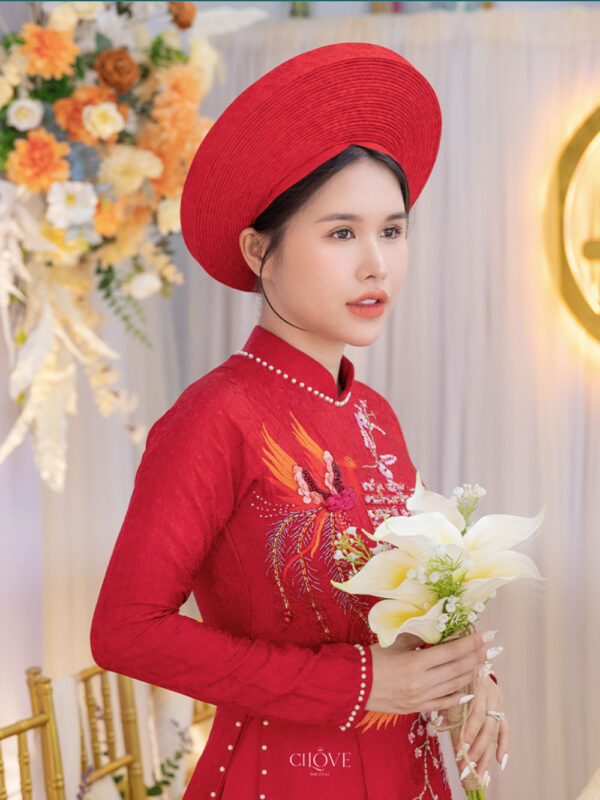 áo dài cưới truyền thống đỏ gấm thêu rồng phượng