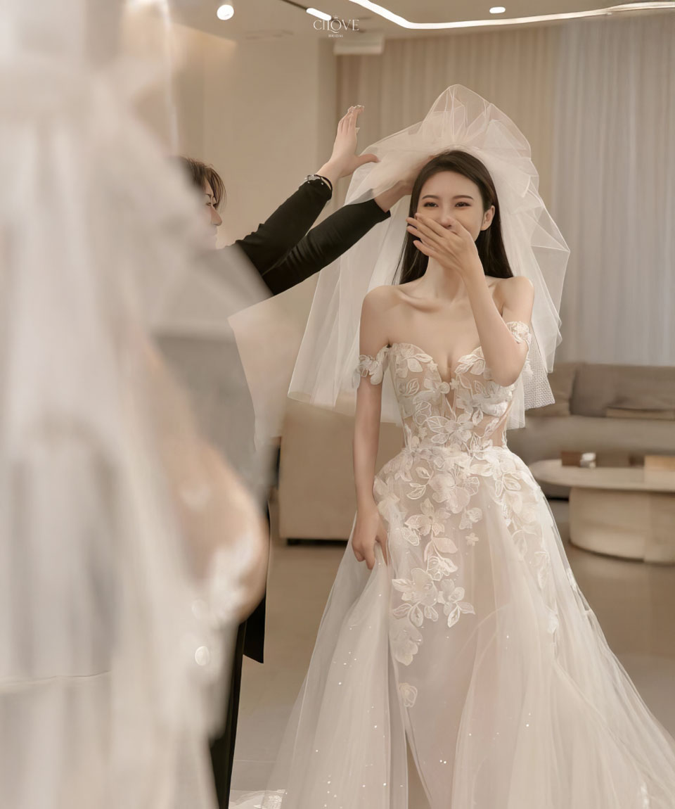 thử váy cưới miễn phí