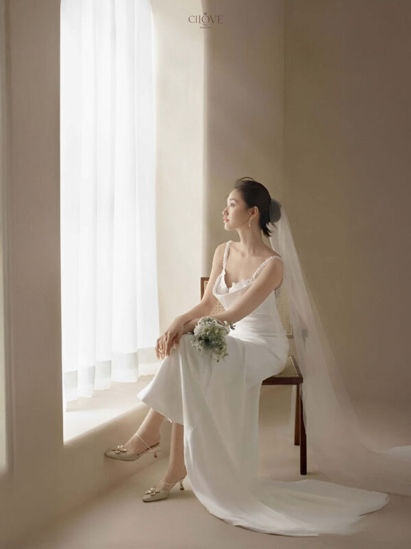 Váy cưới hai dây ngọc trai dáng suông – Thanh lịch & tinh tế