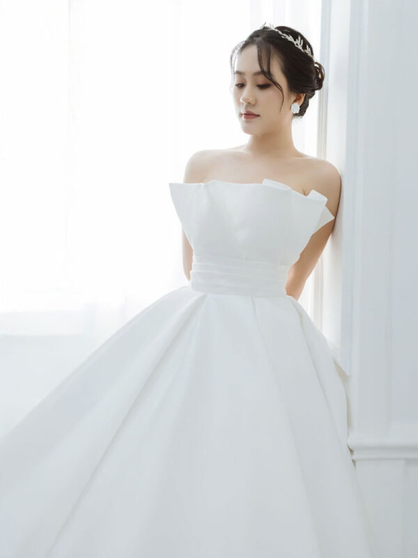 Thiết kế váy cưới dáng công chúa cổ điển
