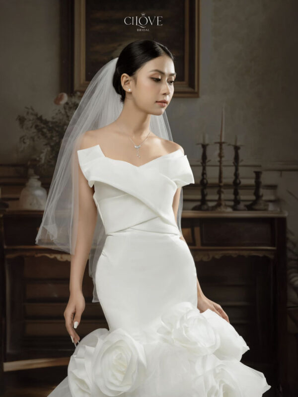 Váy cưới đuôi cá Phom dáng đuôi cá tôn dáng hoàn hảo