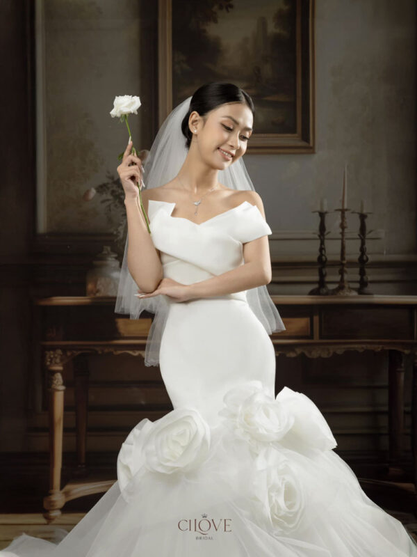 Váy cưới đuôi cá Phom dáng đuôi cá tôn dáng hoàn hảo
