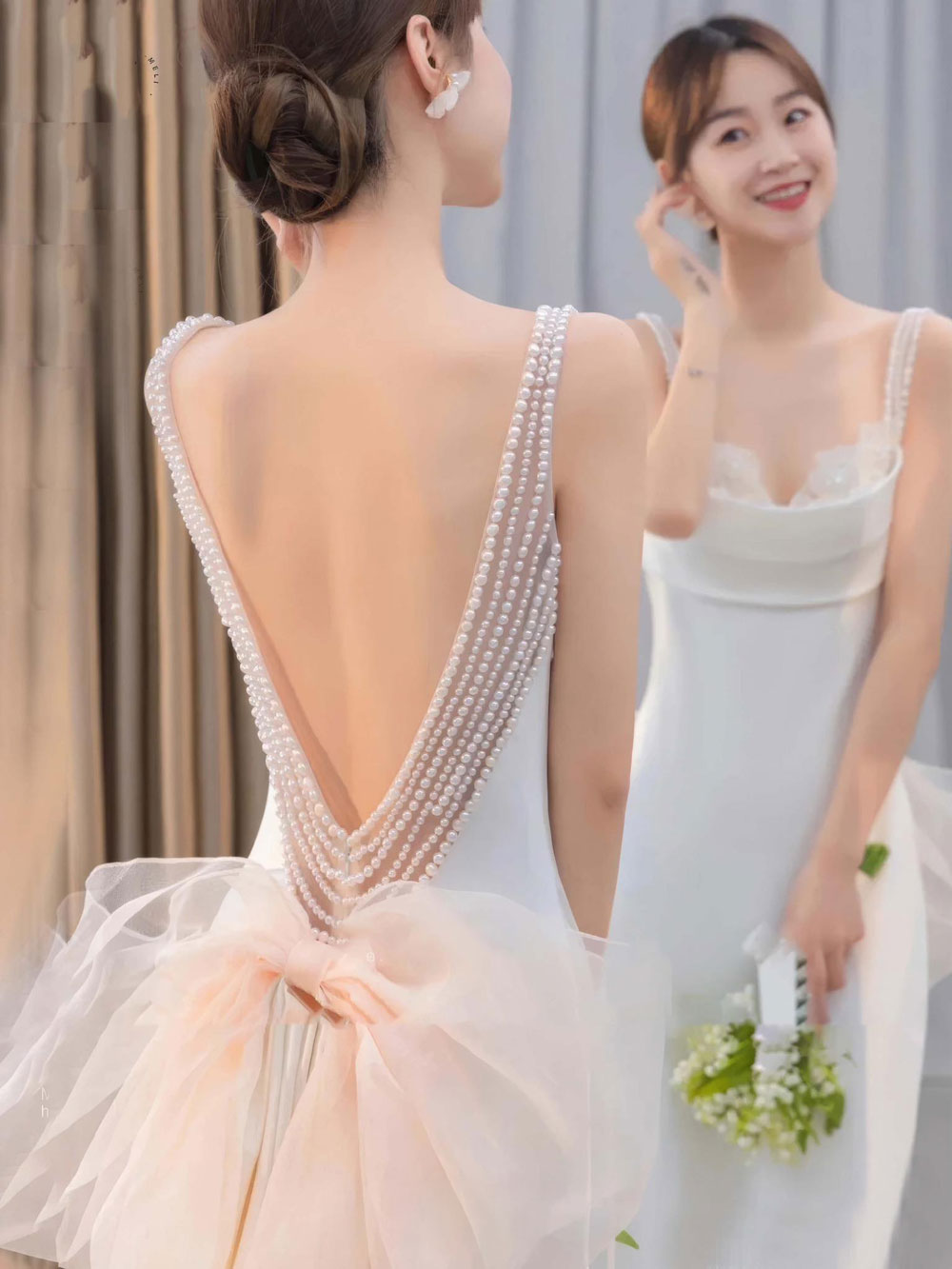 Váy Cưới Hai Dây Ngọc Trai – Suông Tối Giản Thanh Lịch